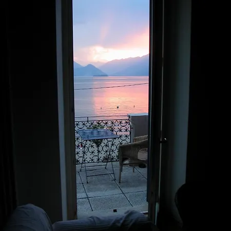 Apartment Maria 2, Lakefront Art On Maggiore Leggiuno